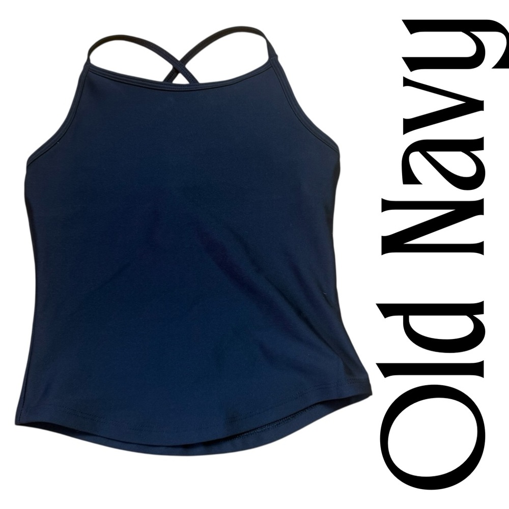 M (8) Old Navy Active Powersoft tank top.